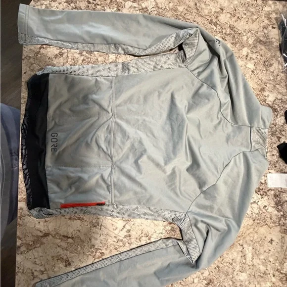 GoreWear Men's Thermal Jersey in Gray and Orange - Picture 3 of 3